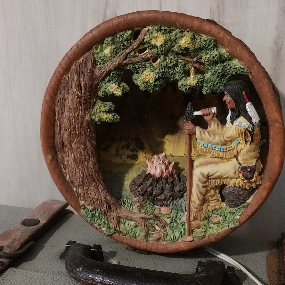 Diorama Lamp Vintage Native American Camp Fire Scene EUC - Picture 3 of 6